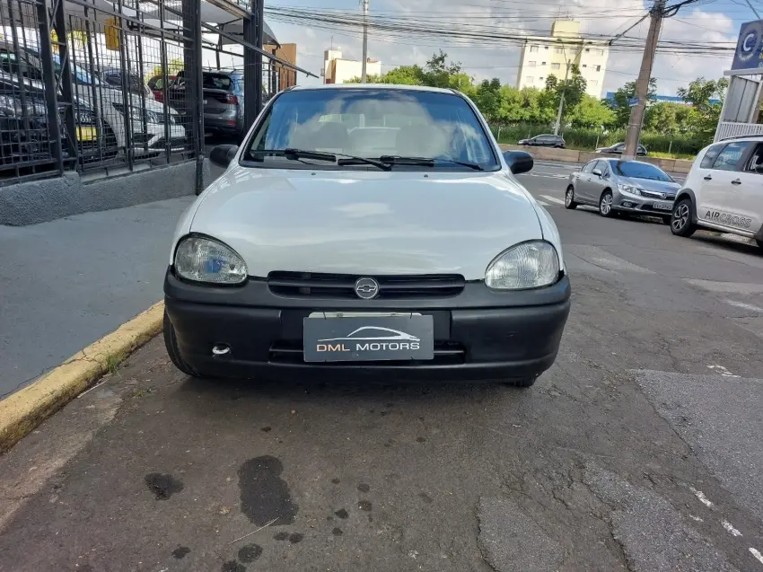 CHEVROLET Corsa Hatch - Foto