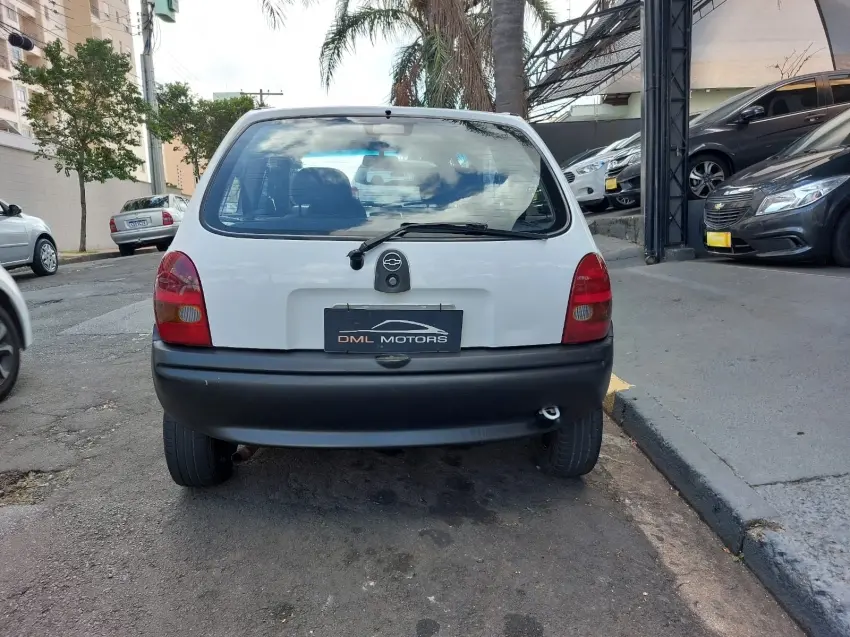 CHEVROLET Corsa Hatch - Foto