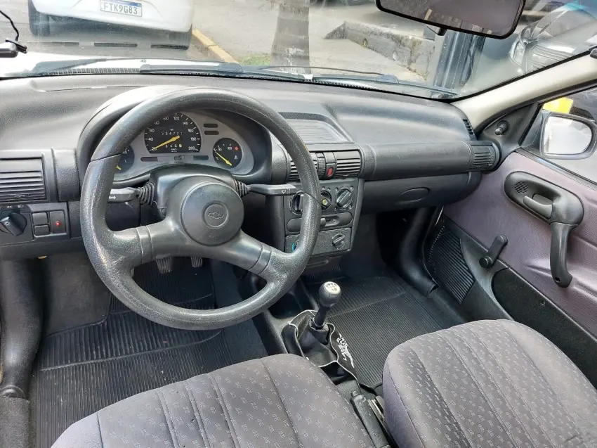 CHEVROLET Corsa Hatch - Foto