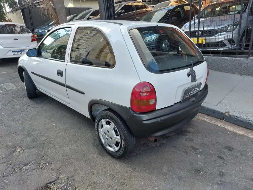 CHEVROLET Corsa Hatch - Foto