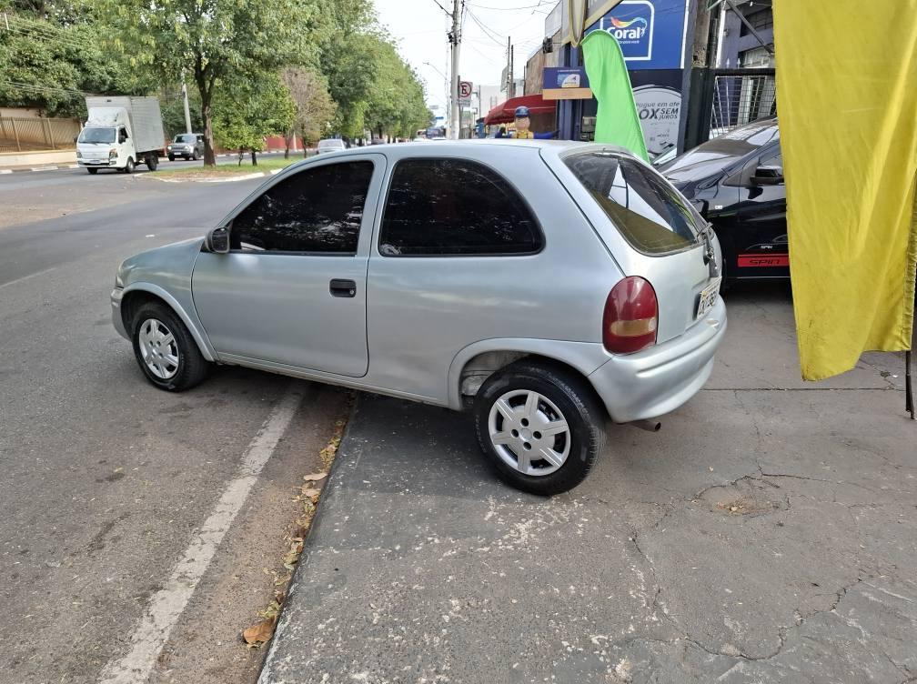 CHEVROLET Corsa Hatch - Foto