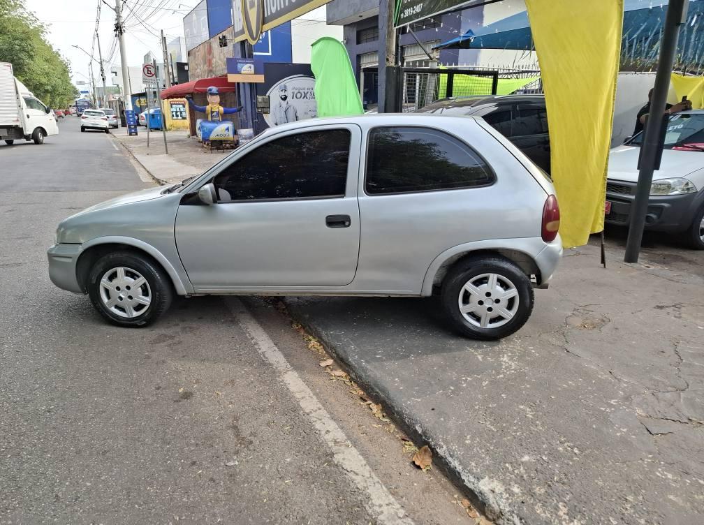 CHEVROLET Corsa Hatch - Foto