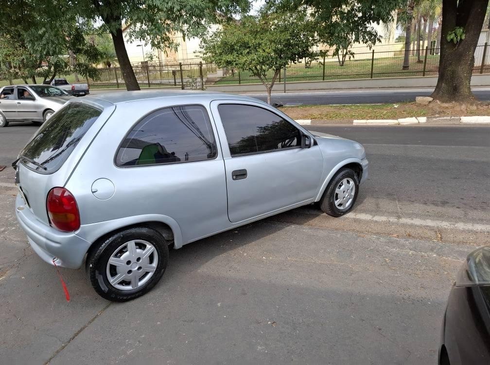 CHEVROLET Corsa Hatch - Foto