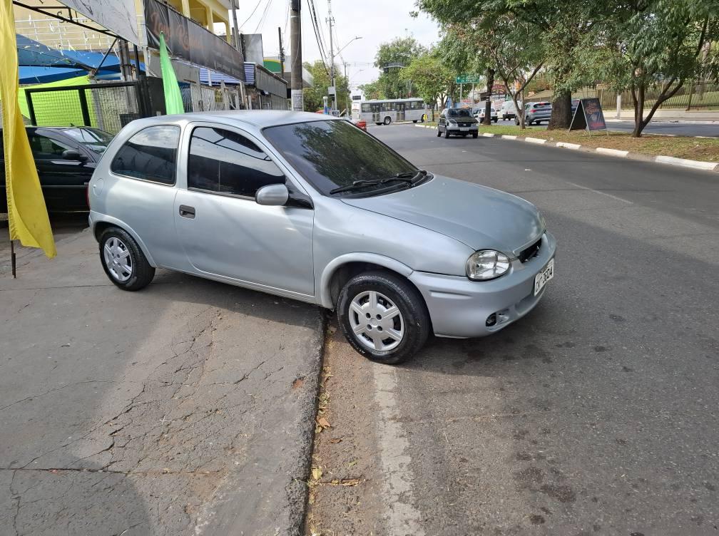 CHEVROLET Corsa Hatch - Foto