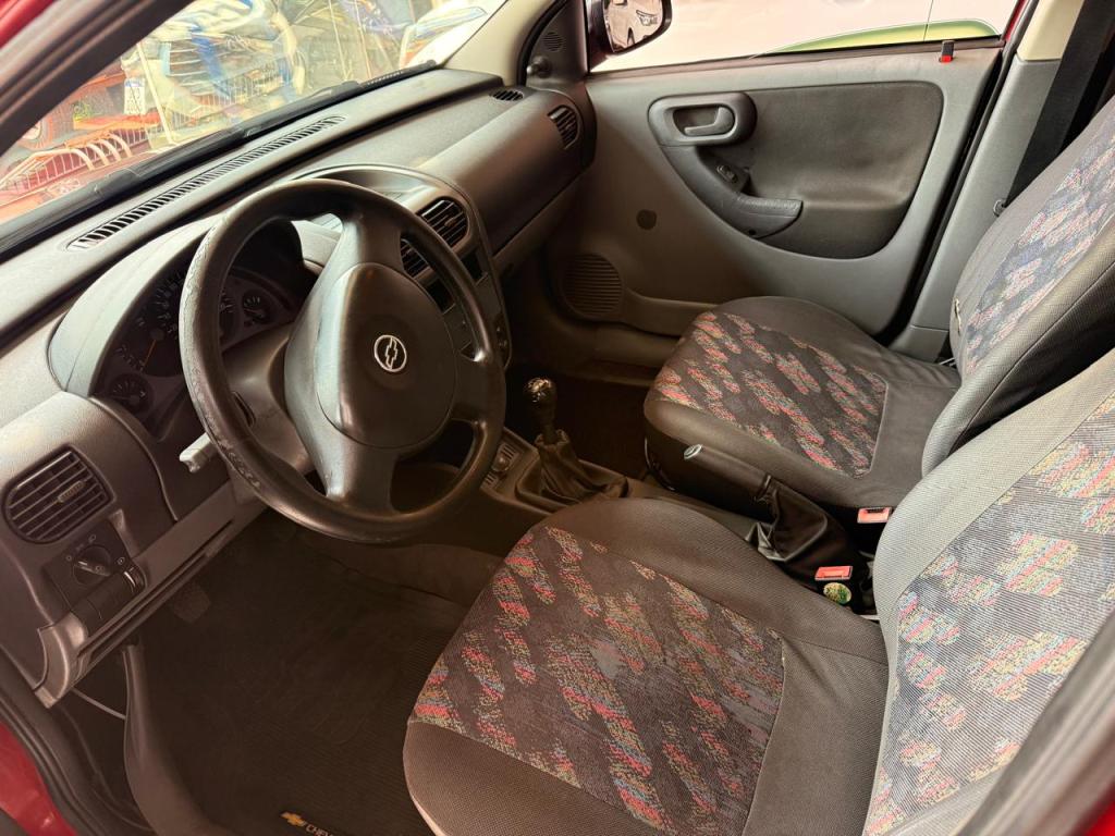 CHEVROLET Corsa Hatch - Foto