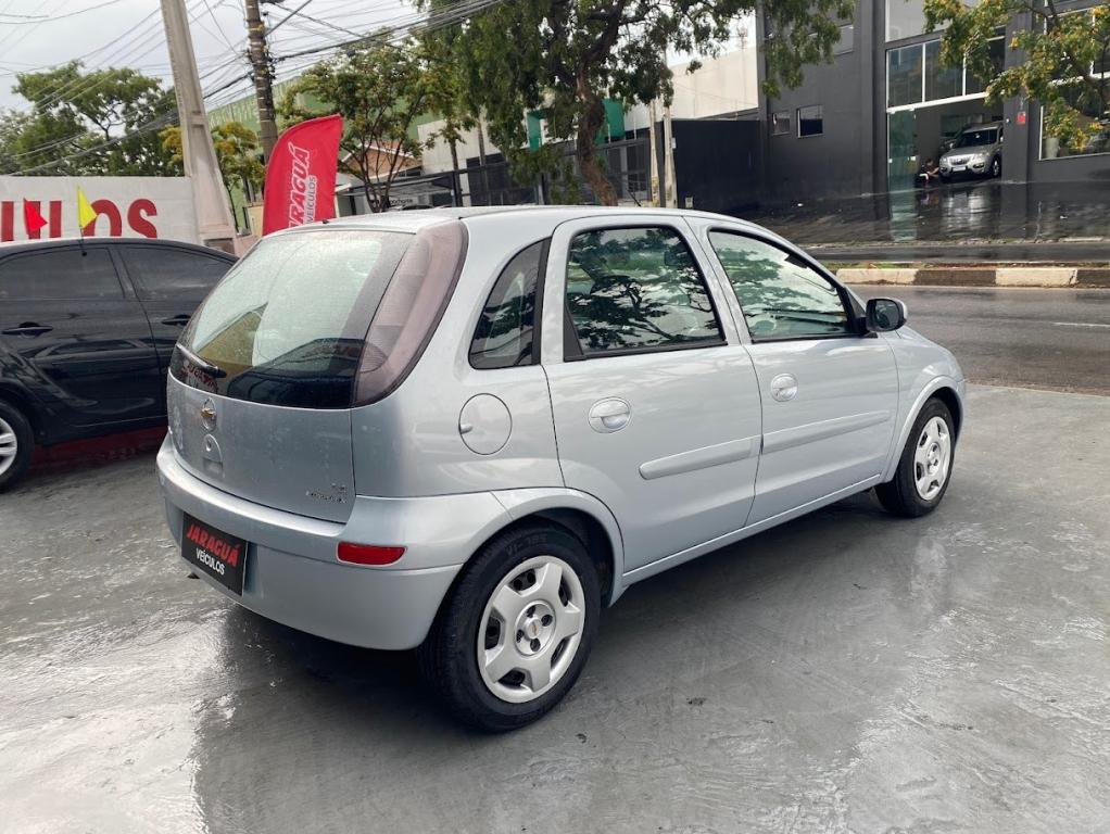 CHEVROLET Corsa Hatch - Foto