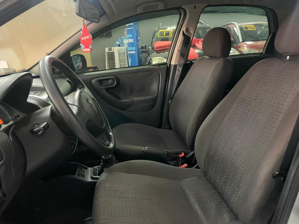 CHEVROLET Corsa Hatch - Foto