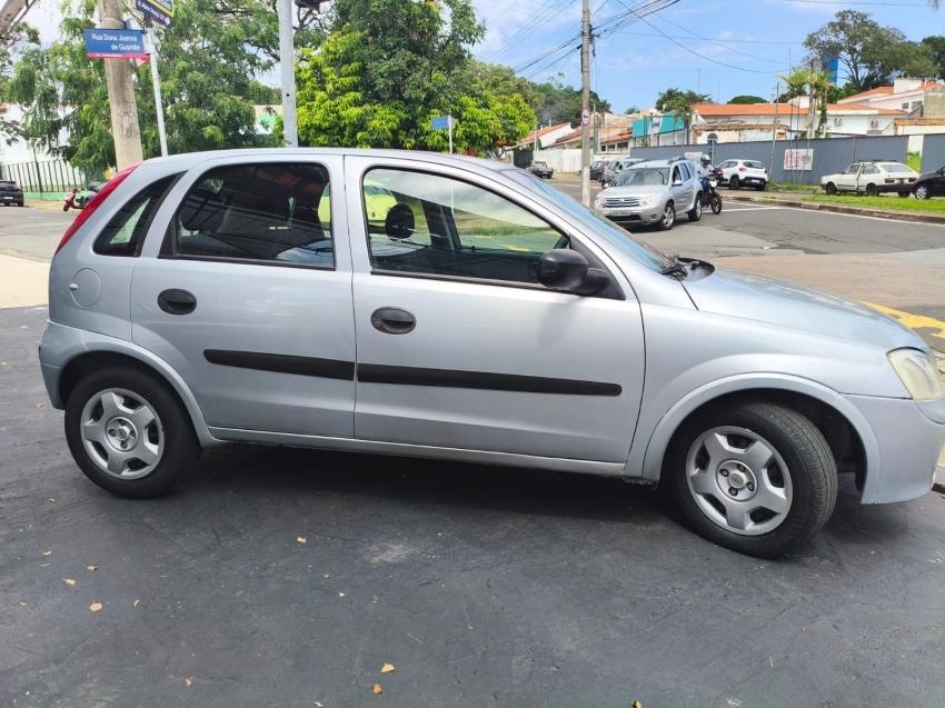 CHEVROLET Corsa Hatch - Foto