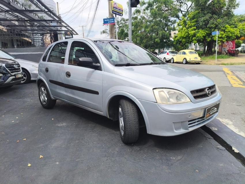 CHEVROLET Corsa Hatch - Foto