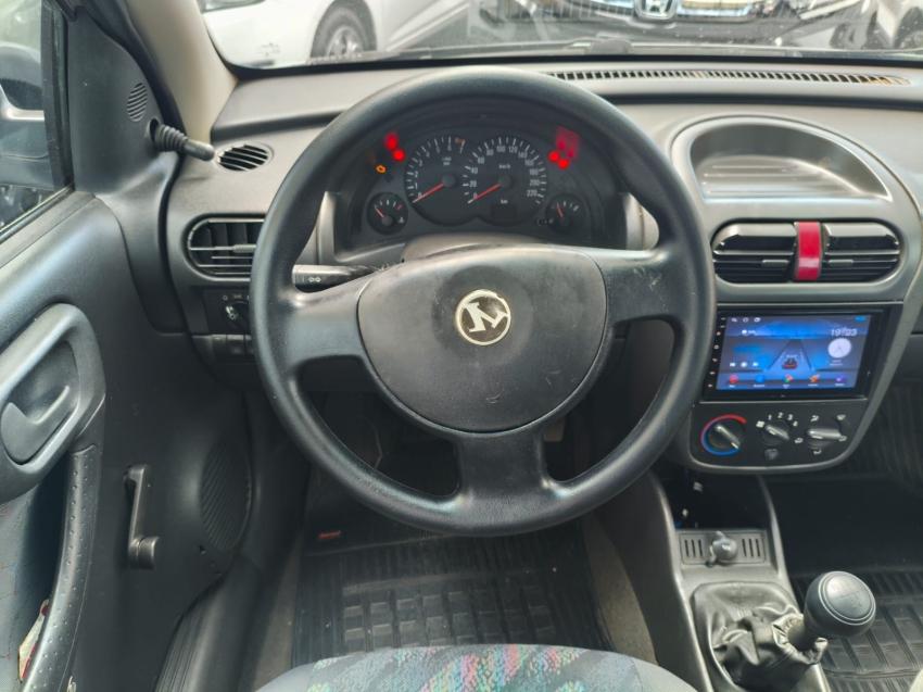 CHEVROLET Corsa Hatch - Foto