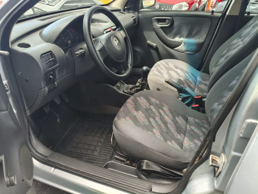 CHEVROLET Corsa Hatch - Foto