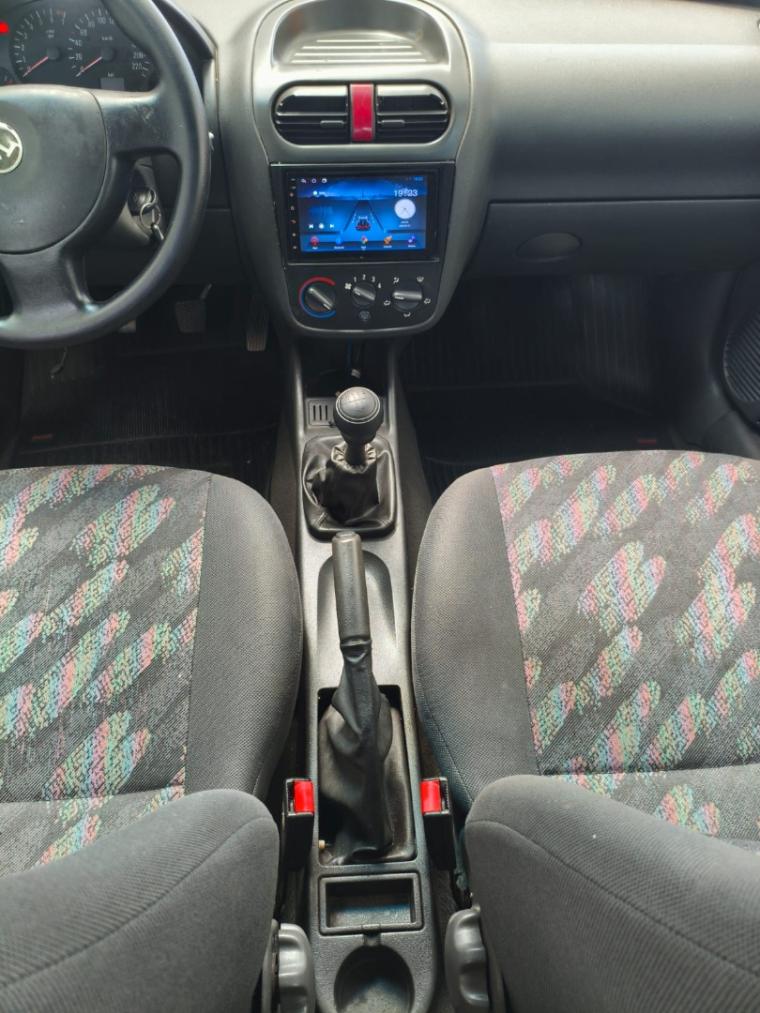 CHEVROLET Corsa Hatch - Foto