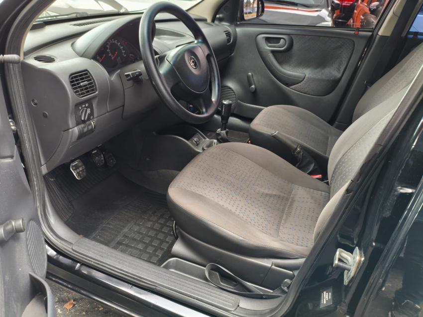 CHEVROLET Corsa Hatch - Foto