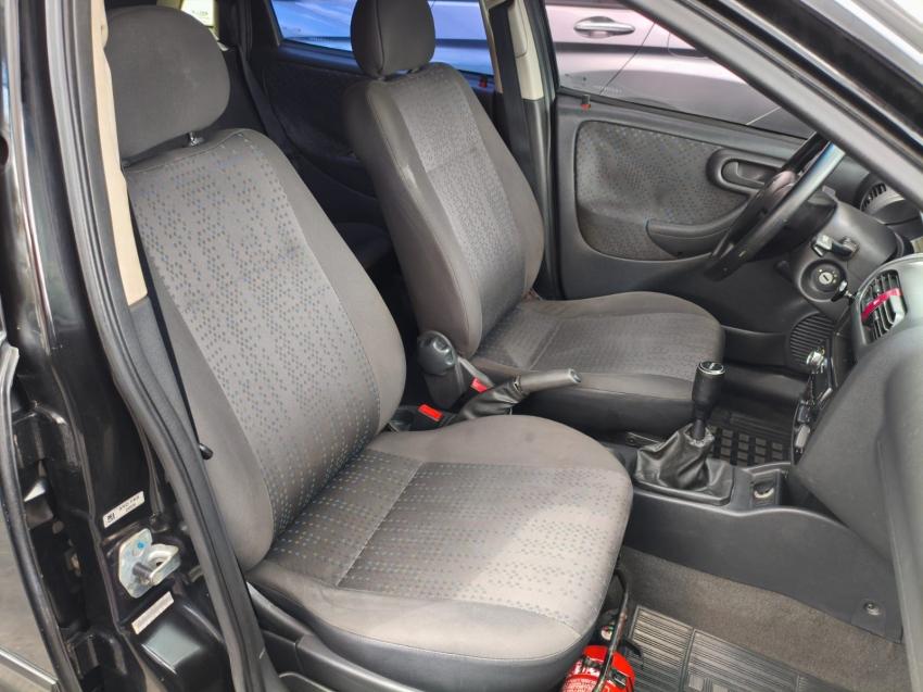 CHEVROLET Corsa Hatch - Foto