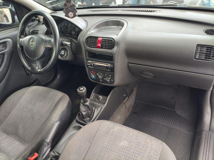 CHEVROLET Corsa Hatch - Foto