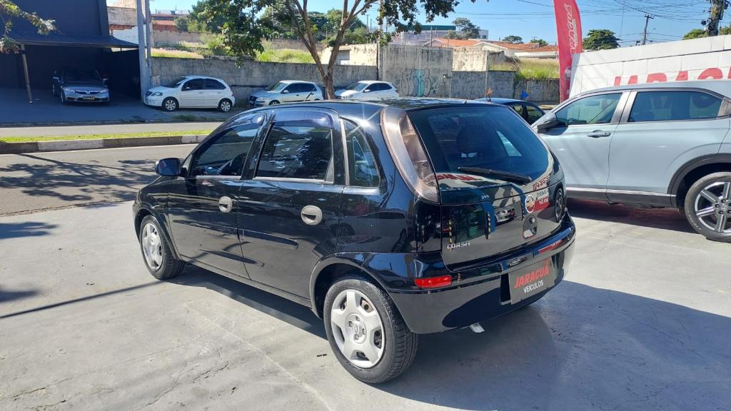 CHEVROLET Corsa Hatch - Foto
