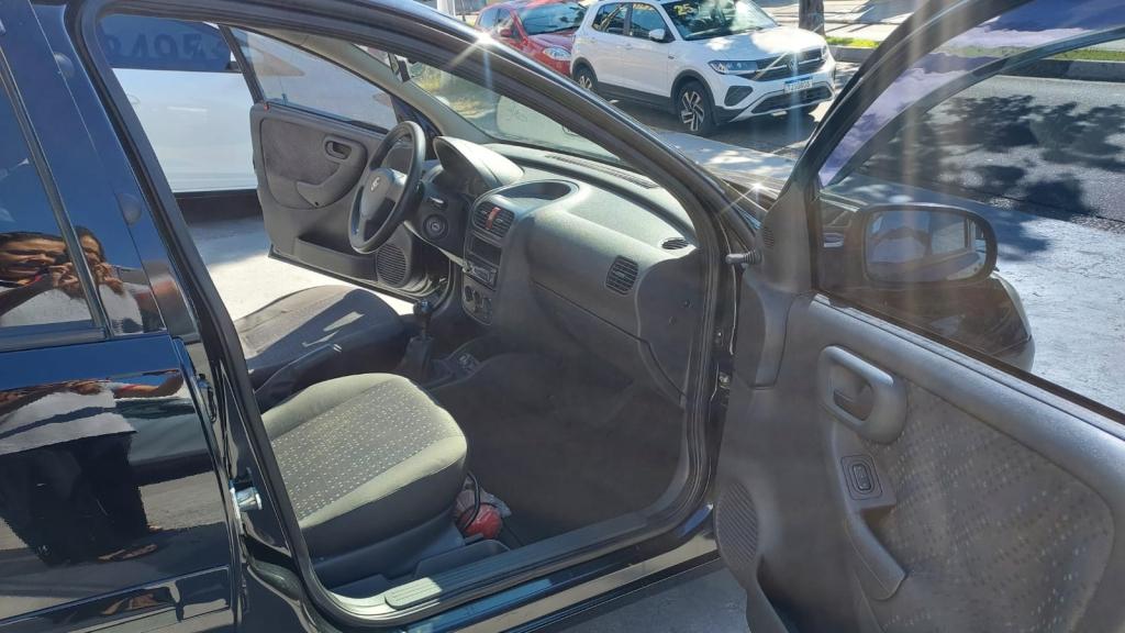 CHEVROLET Corsa Hatch - Foto