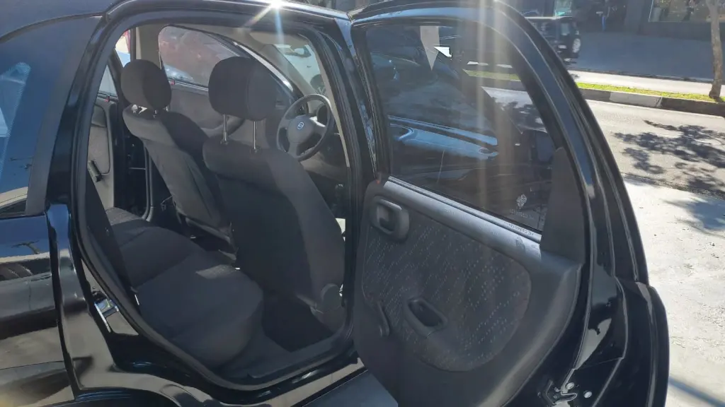 CHEVROLET Corsa Hatch - Foto