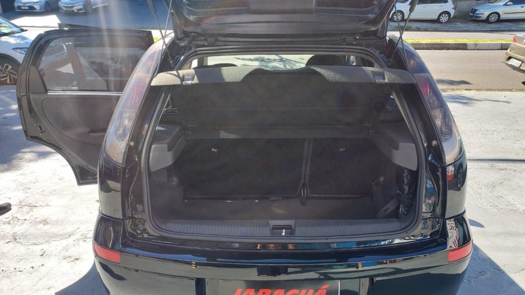 CHEVROLET Corsa Hatch - Foto