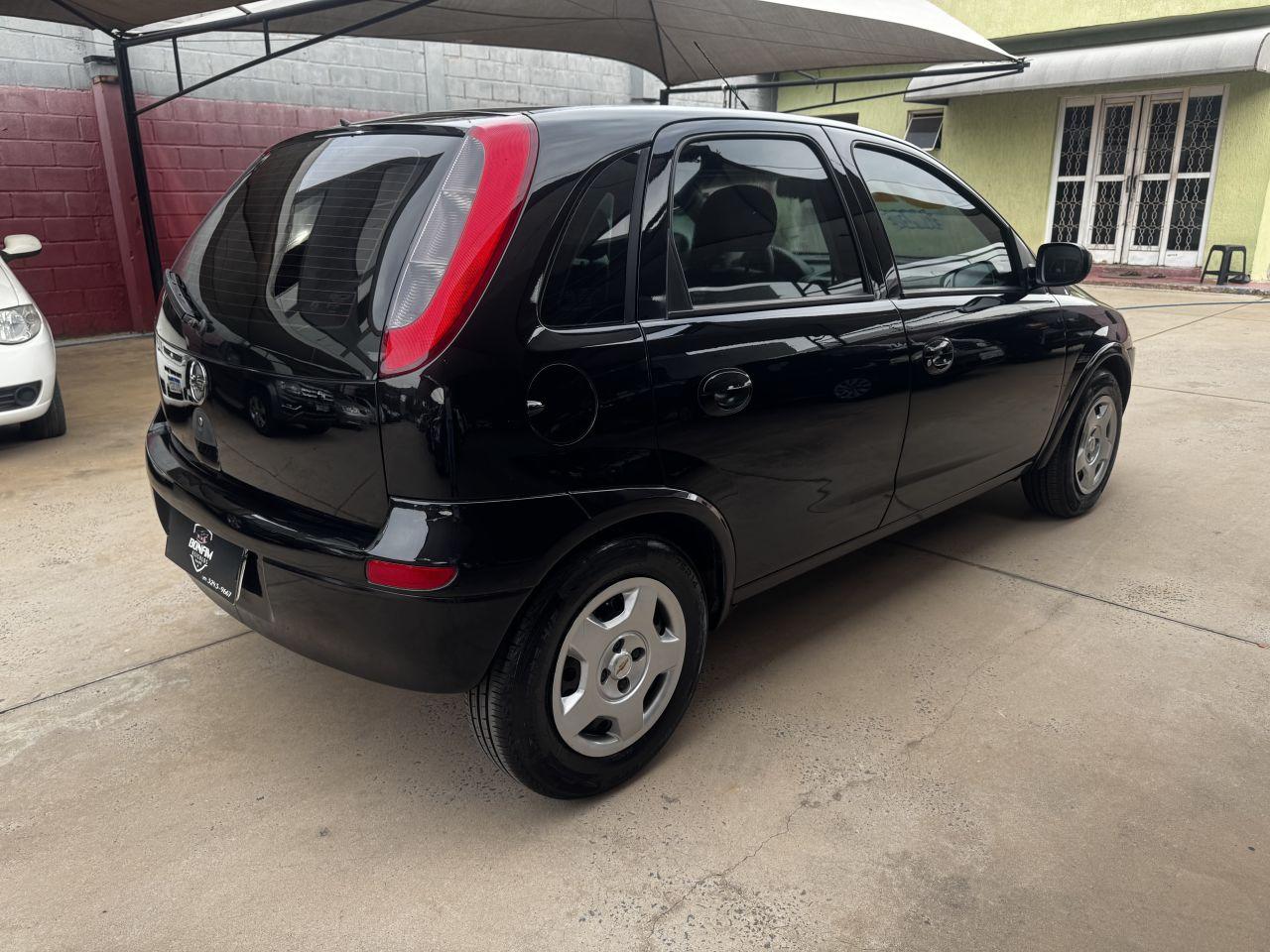 CHEVROLET Corsa Hatch - Foto