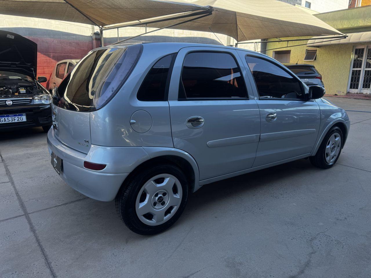 CHEVROLET Corsa Hatch - Foto
