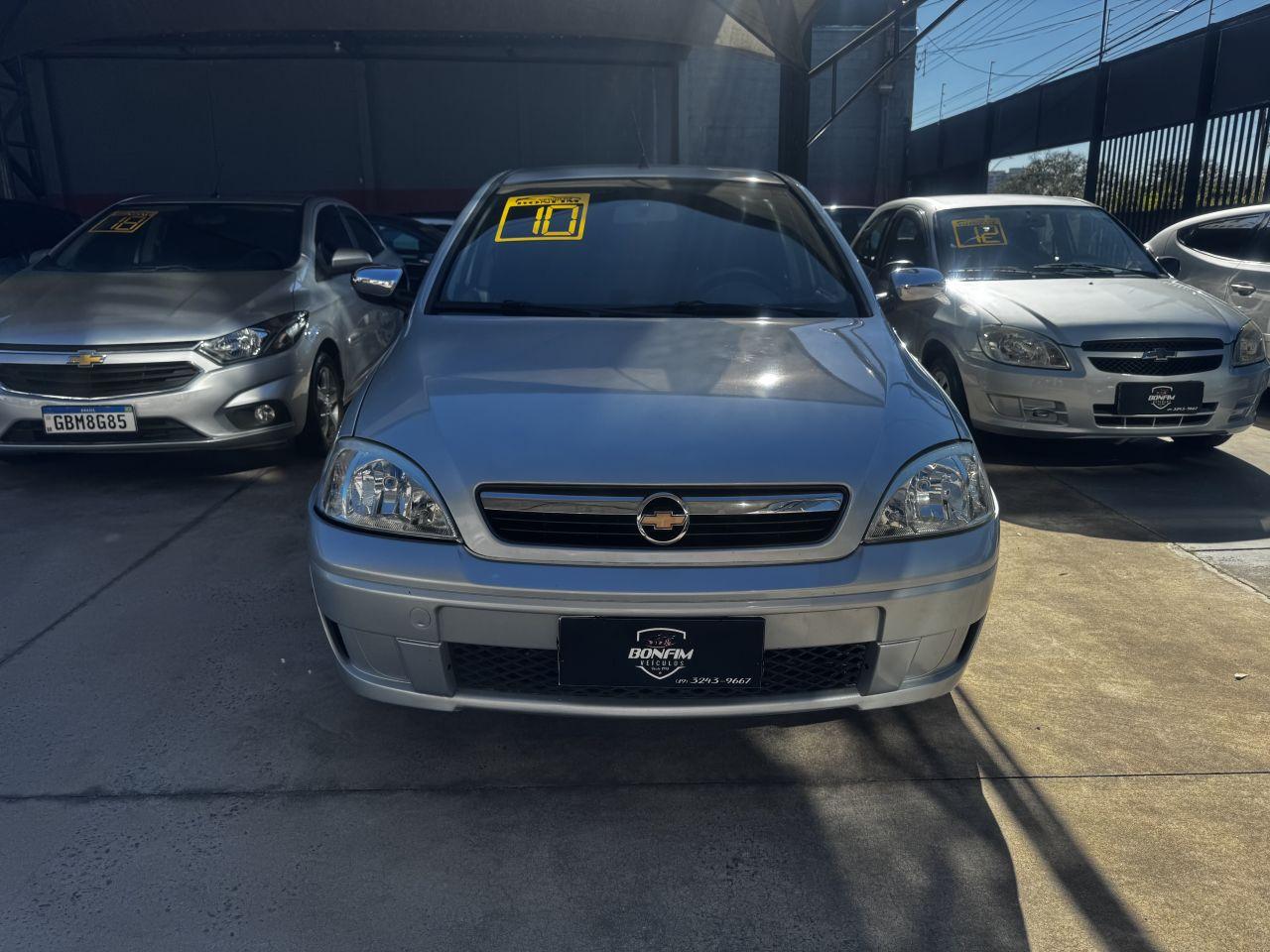 CHEVROLET Corsa Hatch - Foto