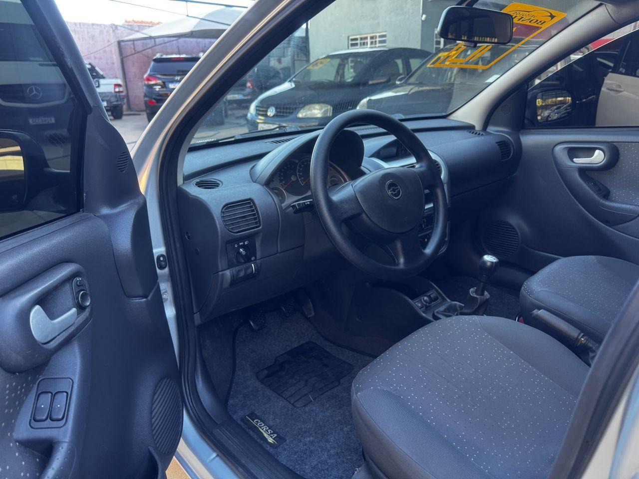 CHEVROLET Corsa Hatch - Foto