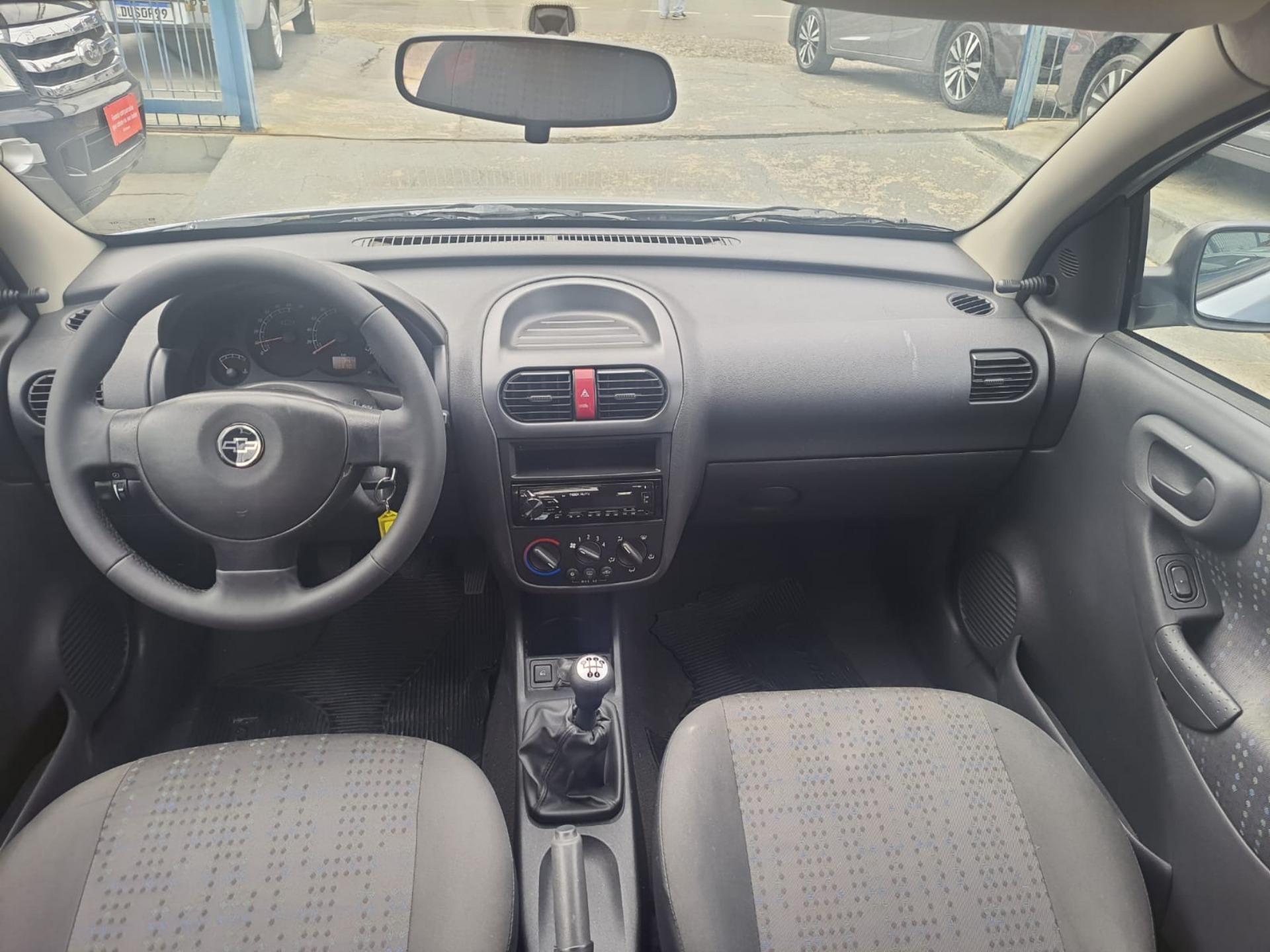 CHEVROLET Corsa Hatch - Foto