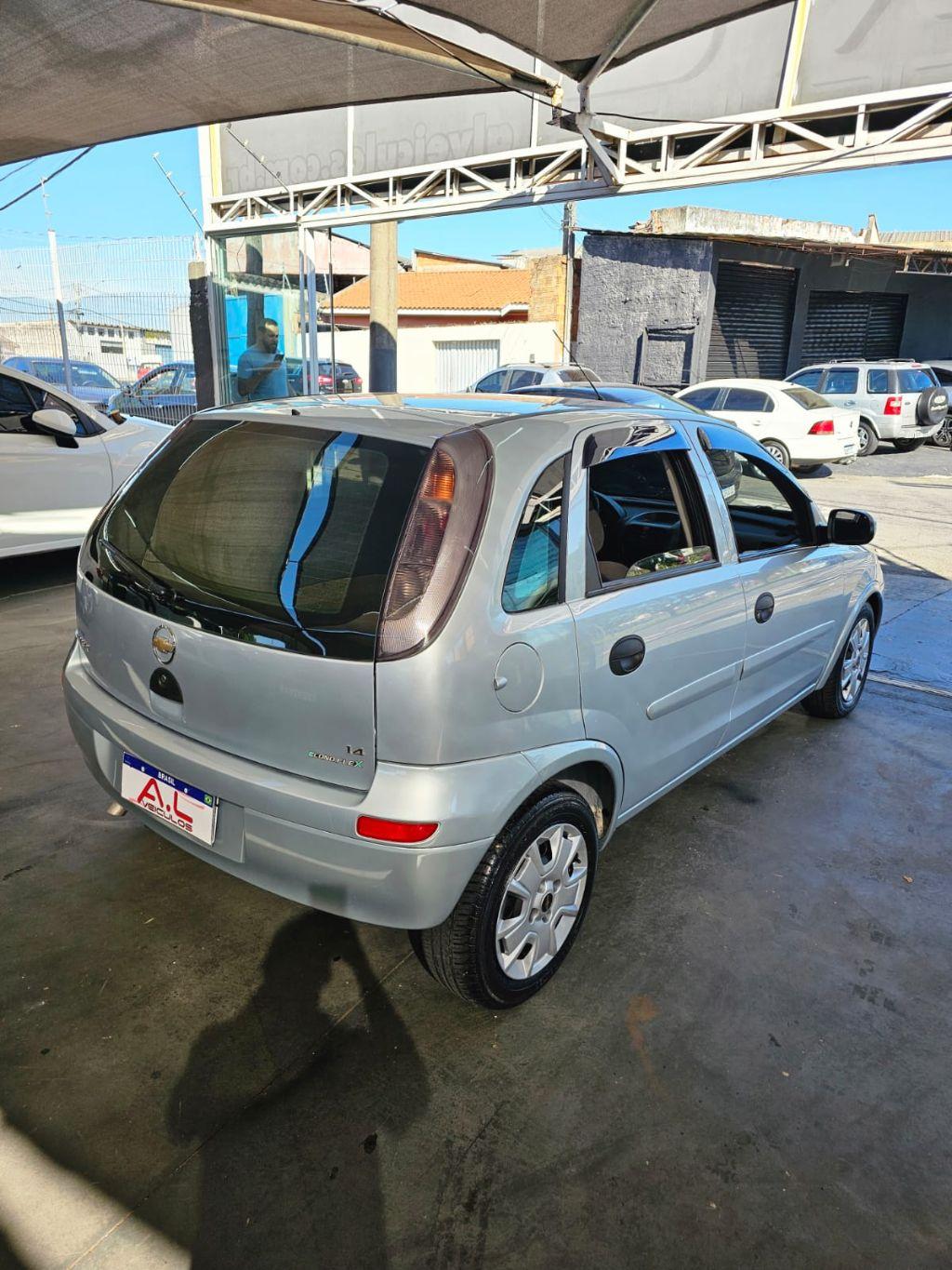 CHEVROLET Corsa Hatch - Foto