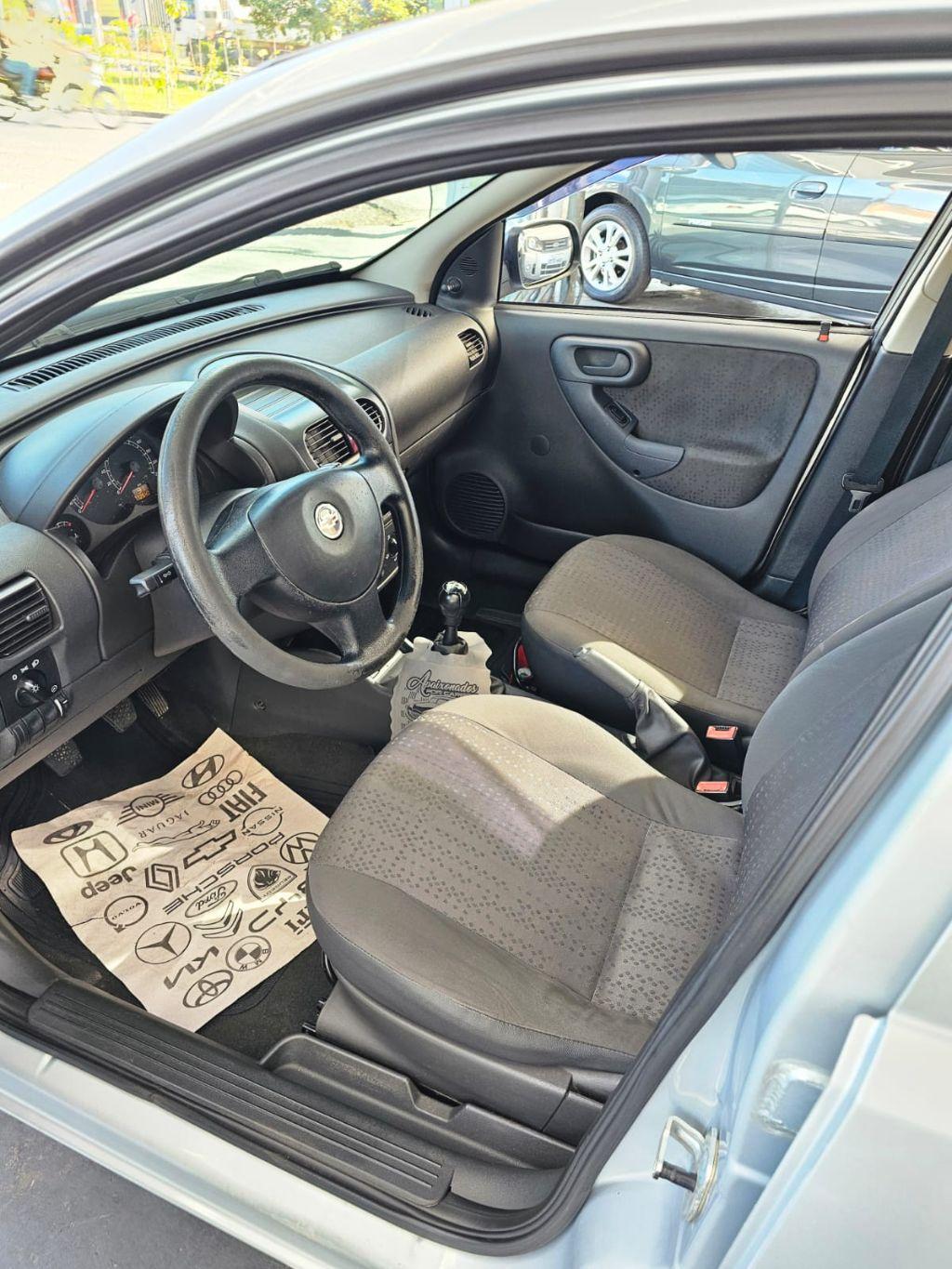 CHEVROLET Corsa Hatch - Foto