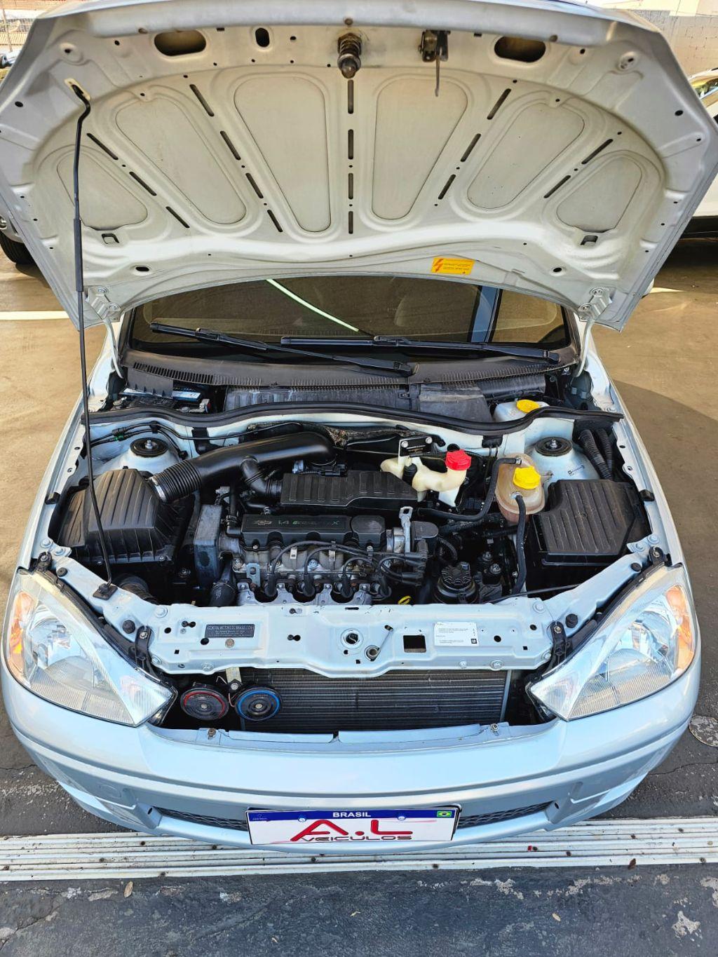 CHEVROLET Corsa Hatch - Foto