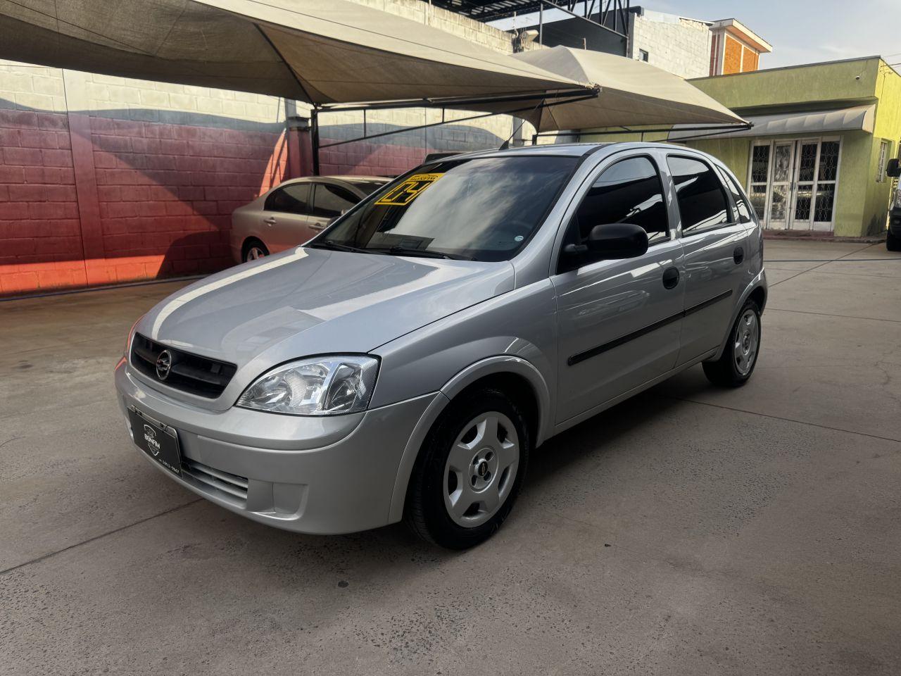 CHEVROLET Corsa Hatch - Foto