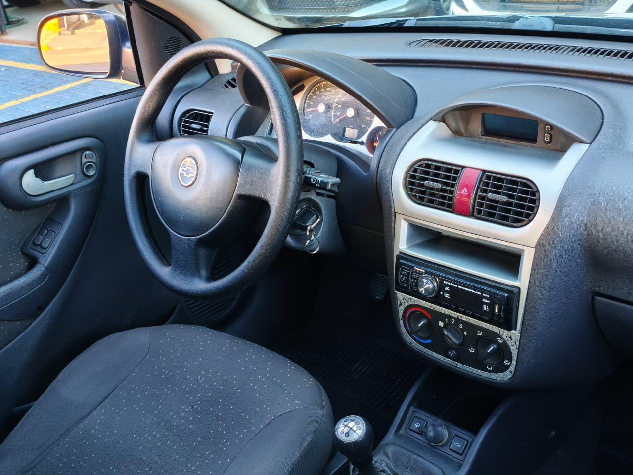 CHEVROLET Corsa Sedan - Miniatura