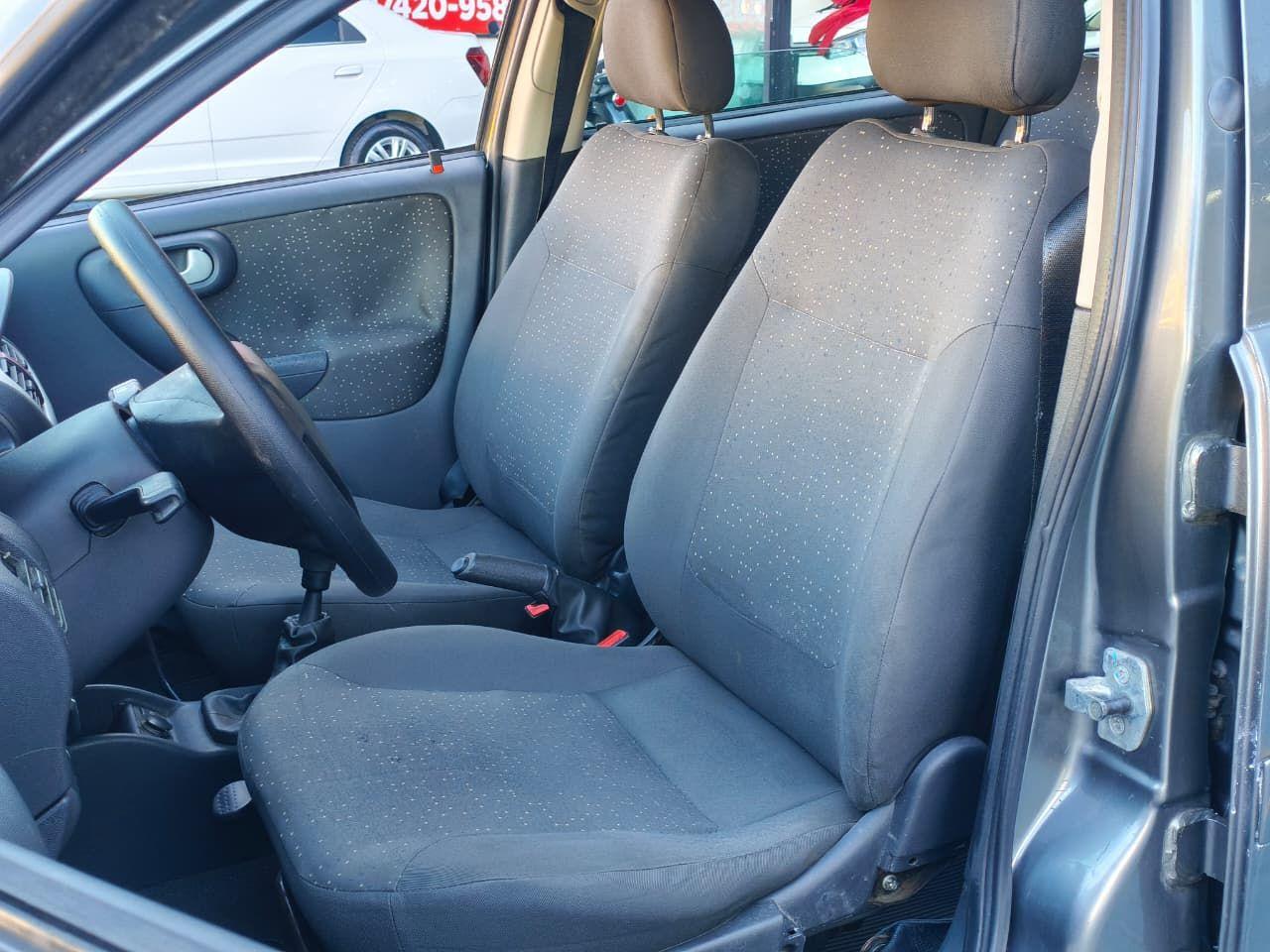 CHEVROLET Corsa Sedan - Miniatura