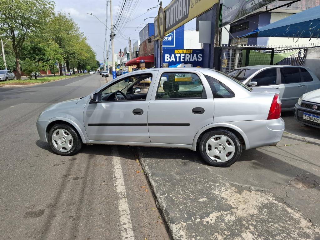 CHEVROLET Corsa Sedan - Foto