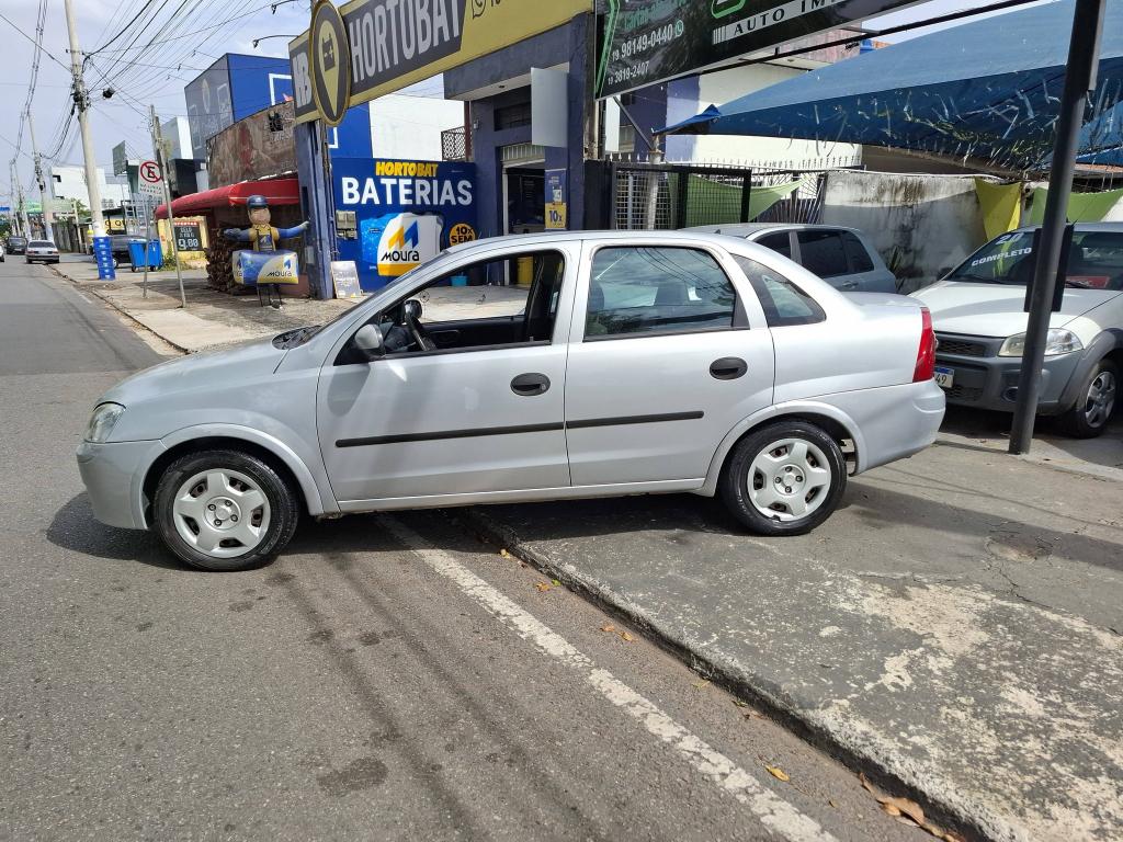 CHEVROLET Corsa Sedan - Foto