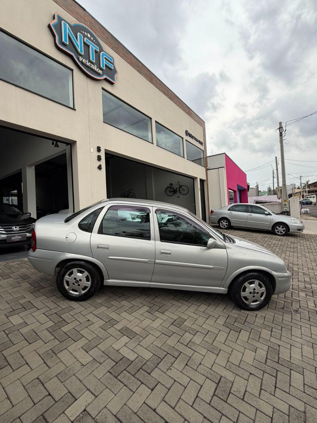 CHEVROLET Corsa Sedan - Foto