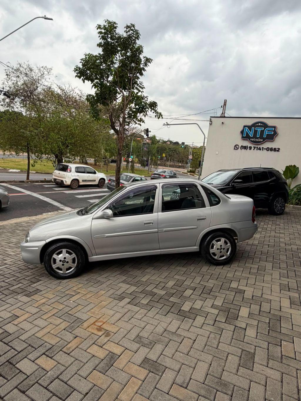 CHEVROLET Corsa Sedan - Foto