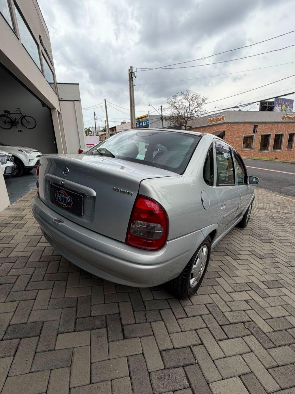 CHEVROLET Corsa Sedan - Foto