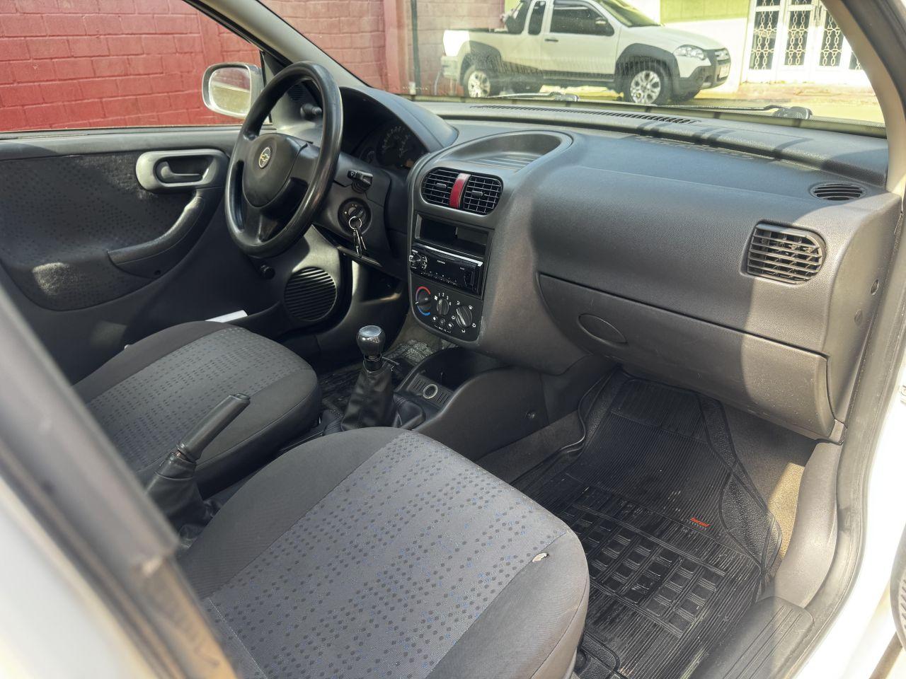 CHEVROLET Corsa Sedan - Foto
