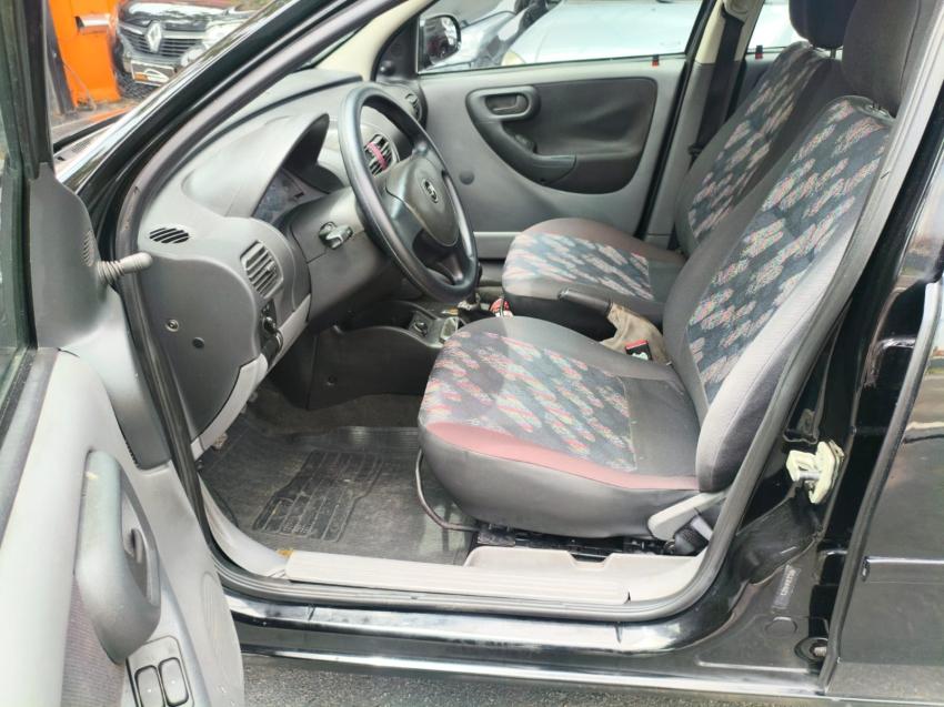 CHEVROLET Corsa Sedan - Foto