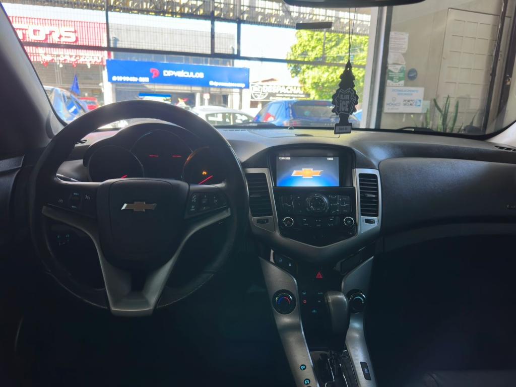 CHEVROLET Cruze Hatch - Foto