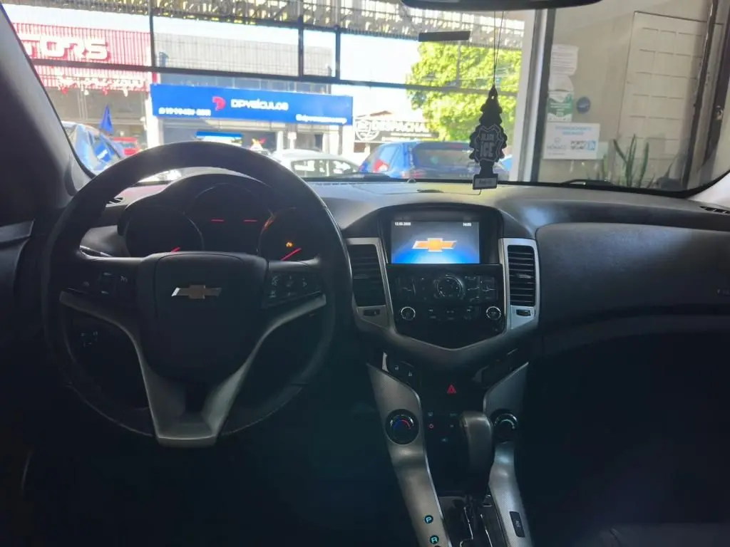 CHEVROLET Cruze Hatch - Foto