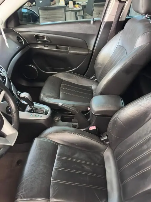 CHEVROLET Cruze Hatch - Foto