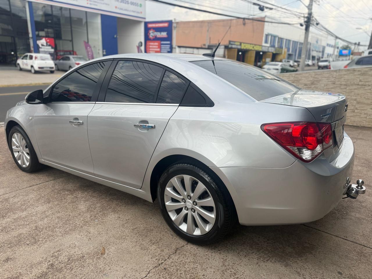 CHEVROLET Cruze Sedan - Miniatura