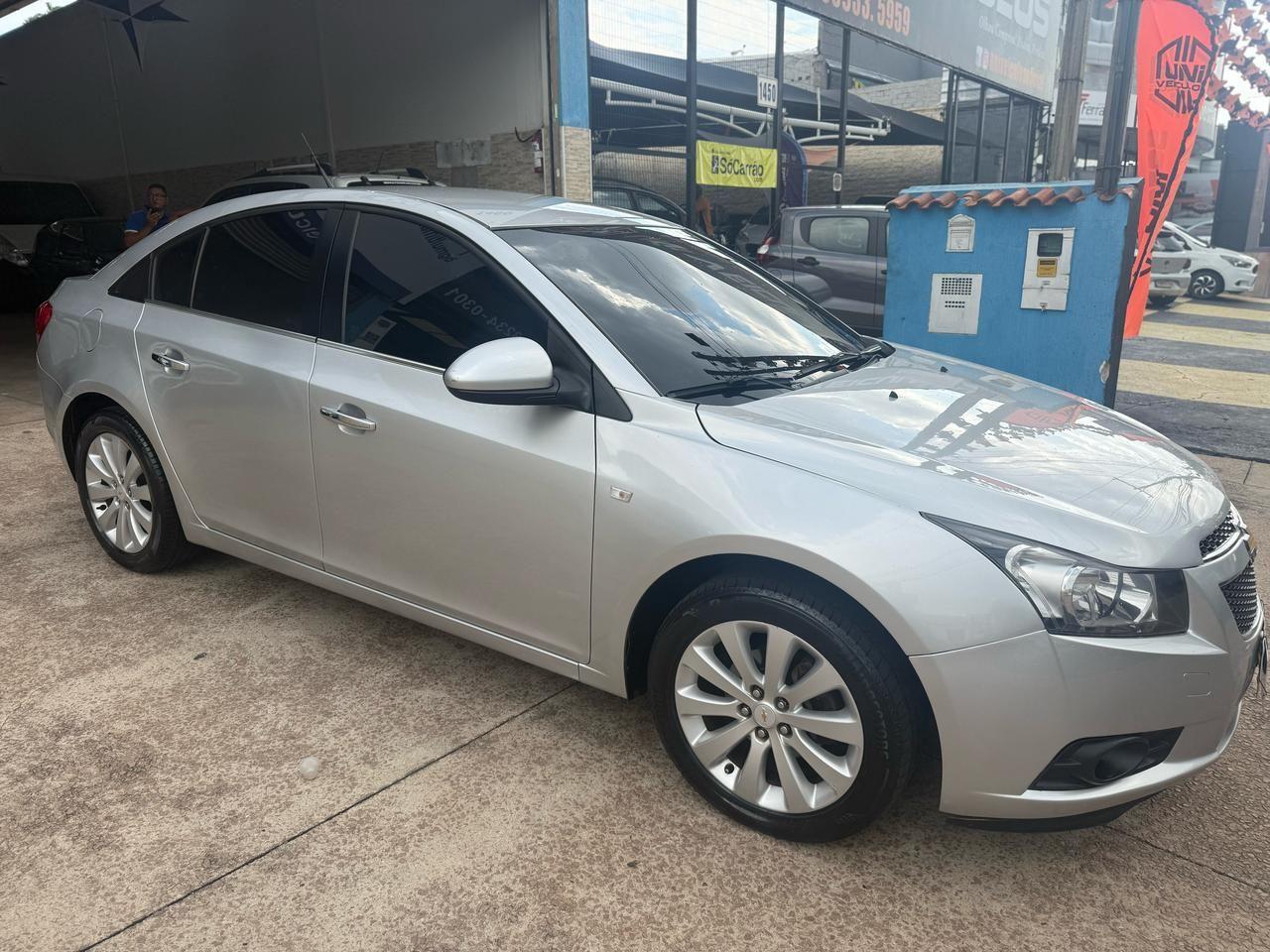 CHEVROLET Cruze Sedan - Miniatura