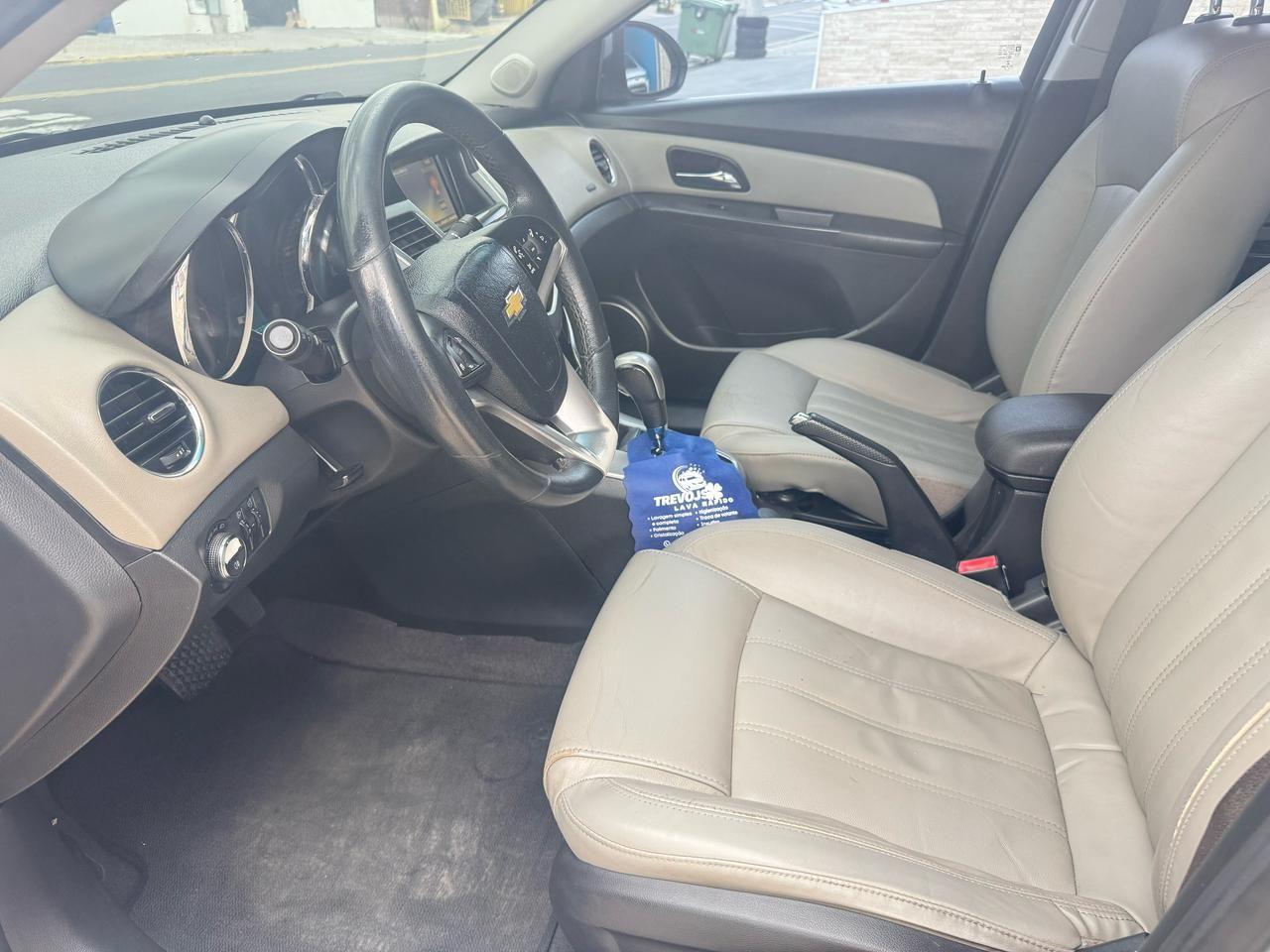 CHEVROLET Cruze Sedan - Miniatura