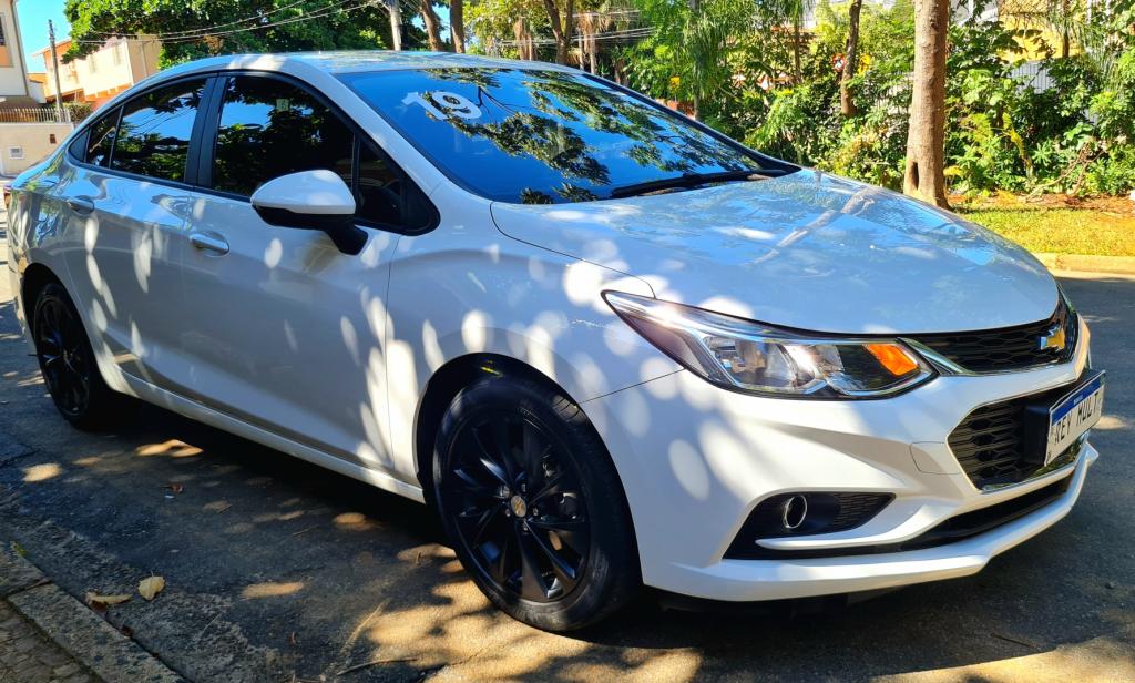 CHEVROLET Cruze Sedan - Foto