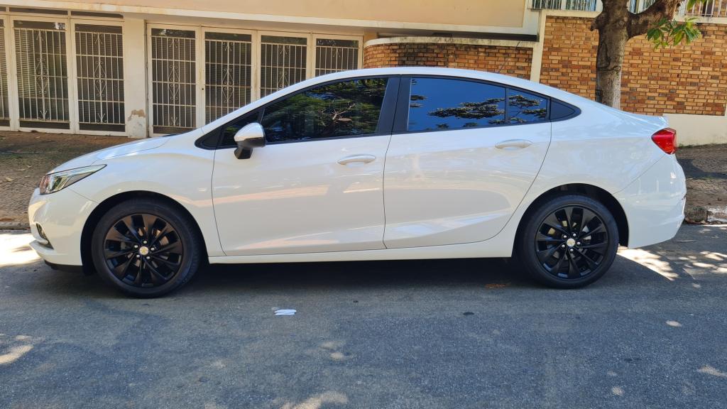 CHEVROLET Cruze Sedan - Foto