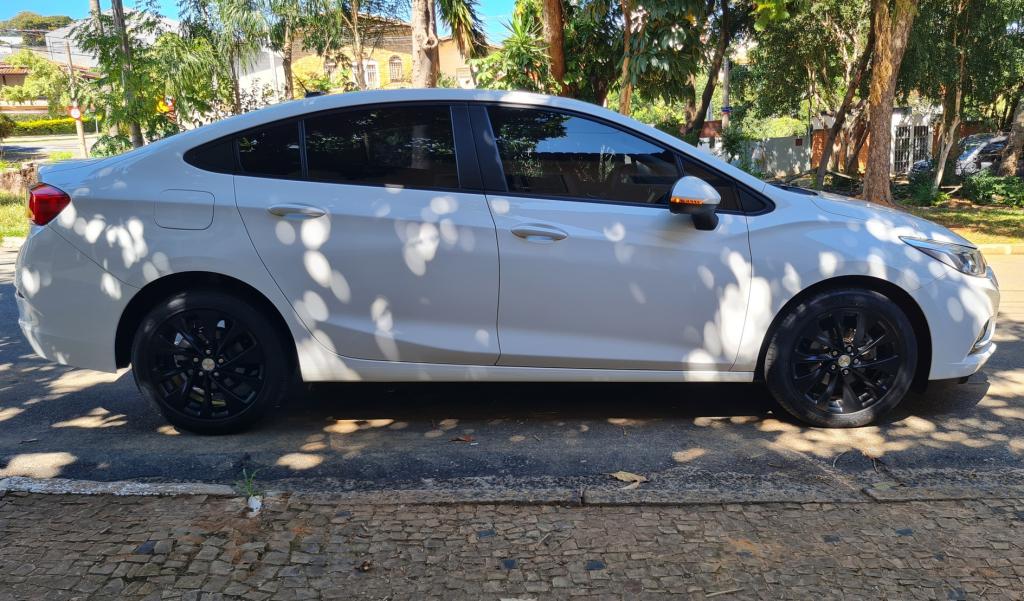 CHEVROLET Cruze Sedan - Foto